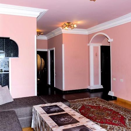 Angel Apartments เยเรวาน ภายนอก รูปภาพ